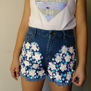 Fashion 3D denim shorts